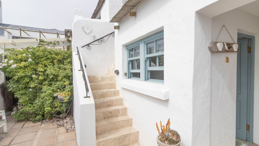 5 Bedroom Property for Sale in Paternoster Western Cape